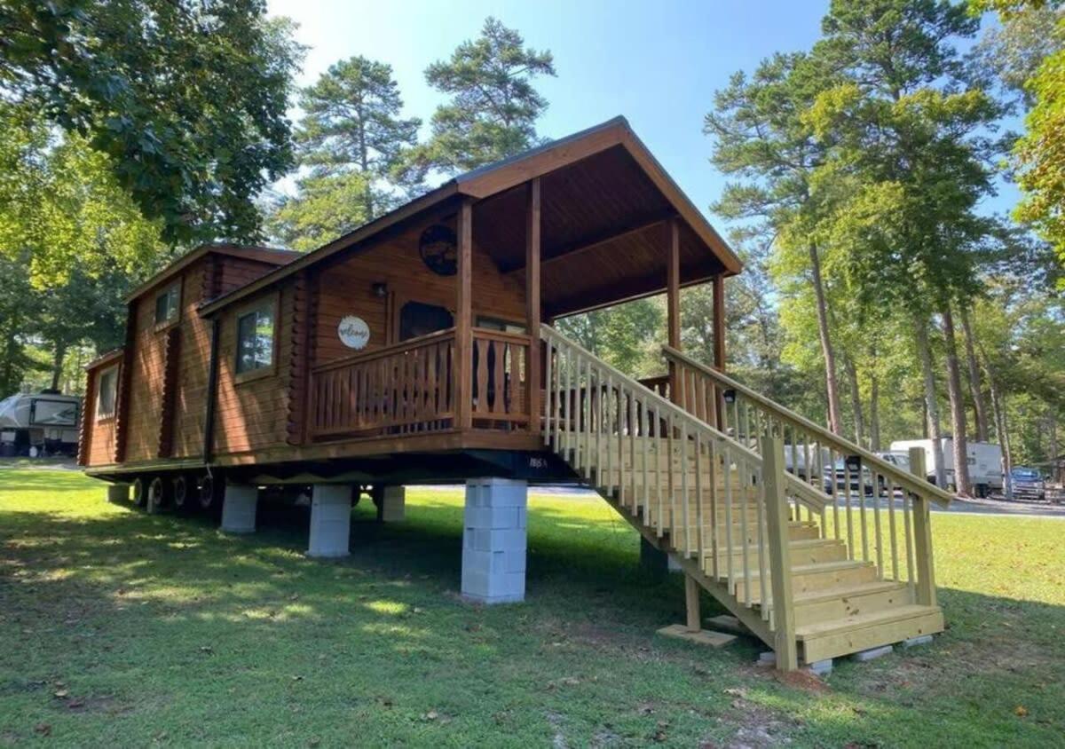 Serene 1Br Cabin Near Nc Z00 With Loft & Waterview Asheboro Dış mekan fotoğraf