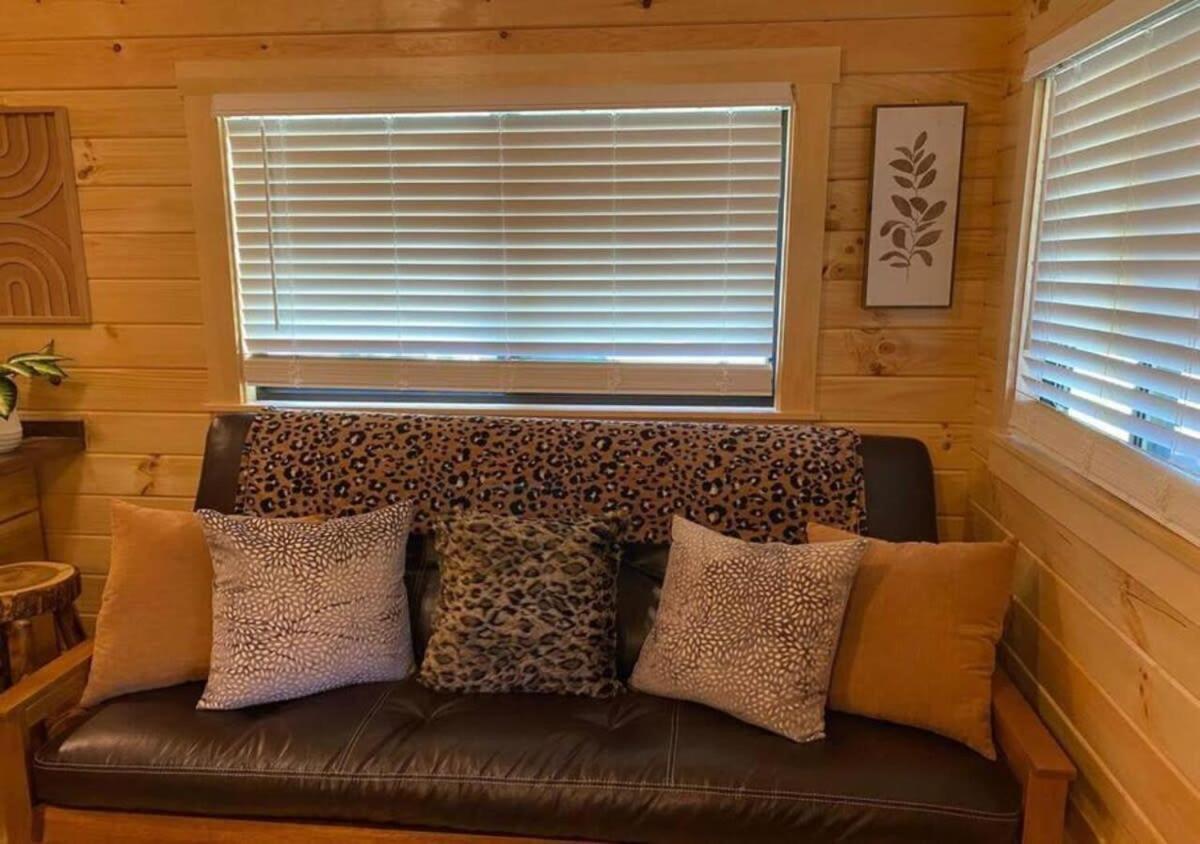 Serene 1Br Cabin Near Nc Z00 With Loft & Waterview Asheboro Dış mekan fotoğraf